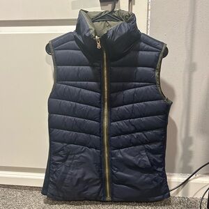 Reversible vest